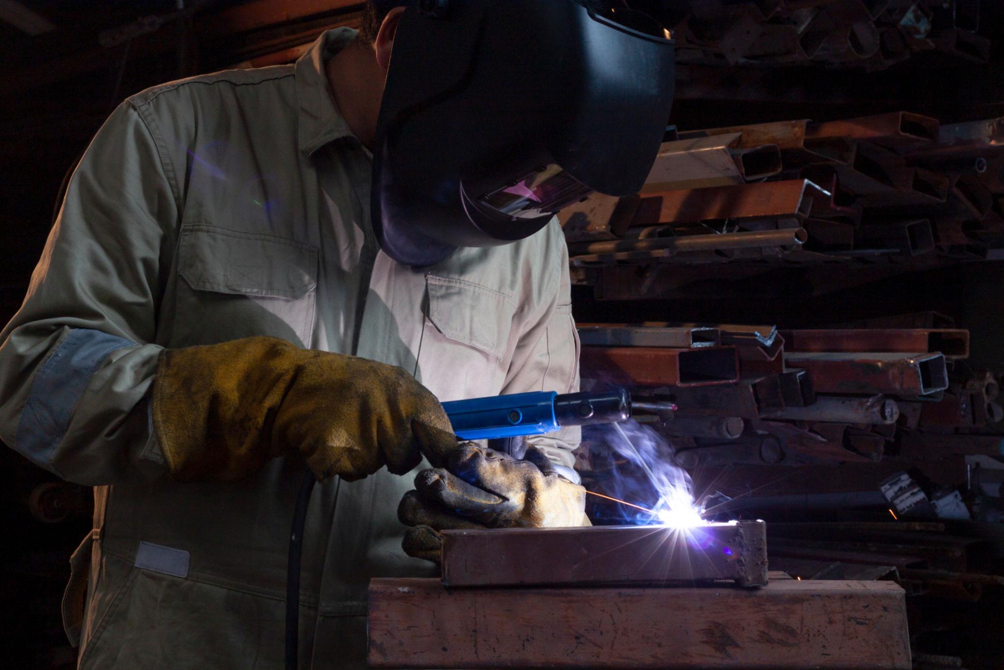 FABRICACIÓN DE ESTRUCTURAS METÁLICAS